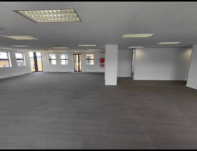 383M² OFFICE TO LET IN PAULSHOF